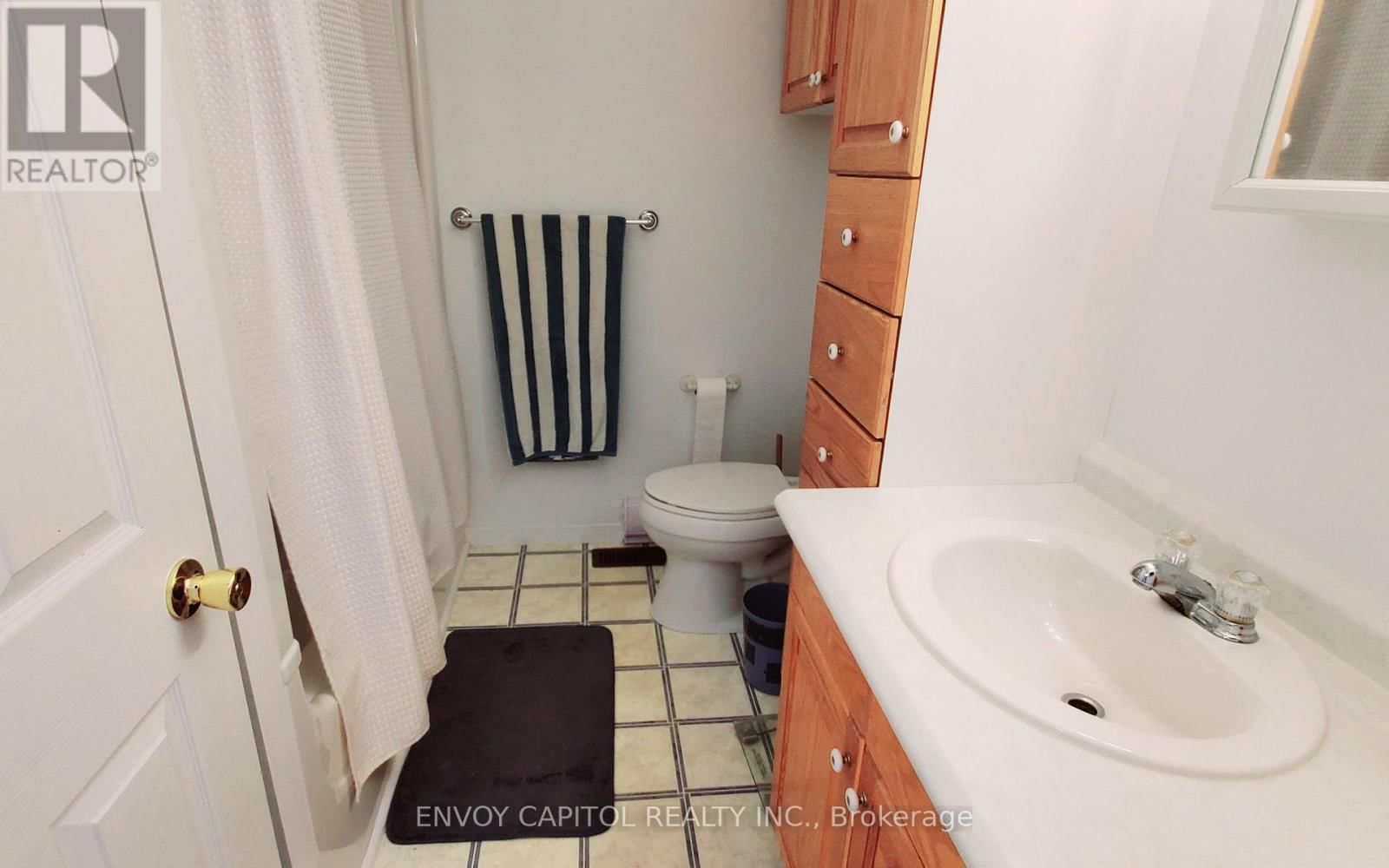 2303 THURSTONIA ROAD Image 15