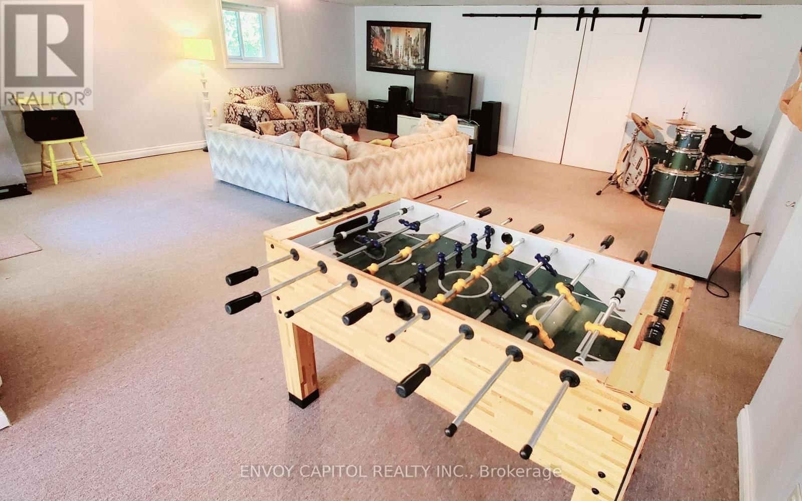 2303 THURSTONIA ROAD Image 17