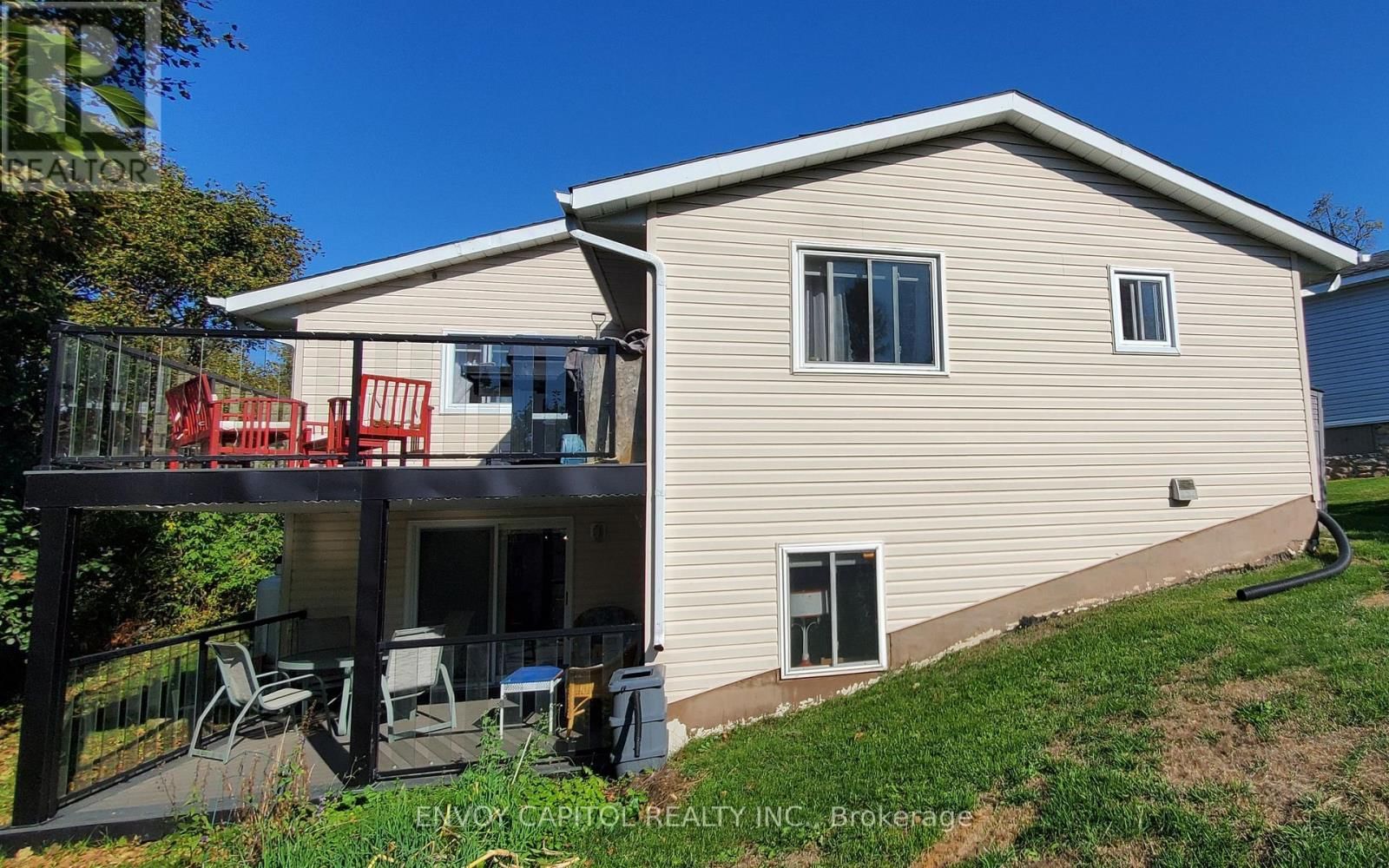 2303 THURSTONIA ROAD Image 25