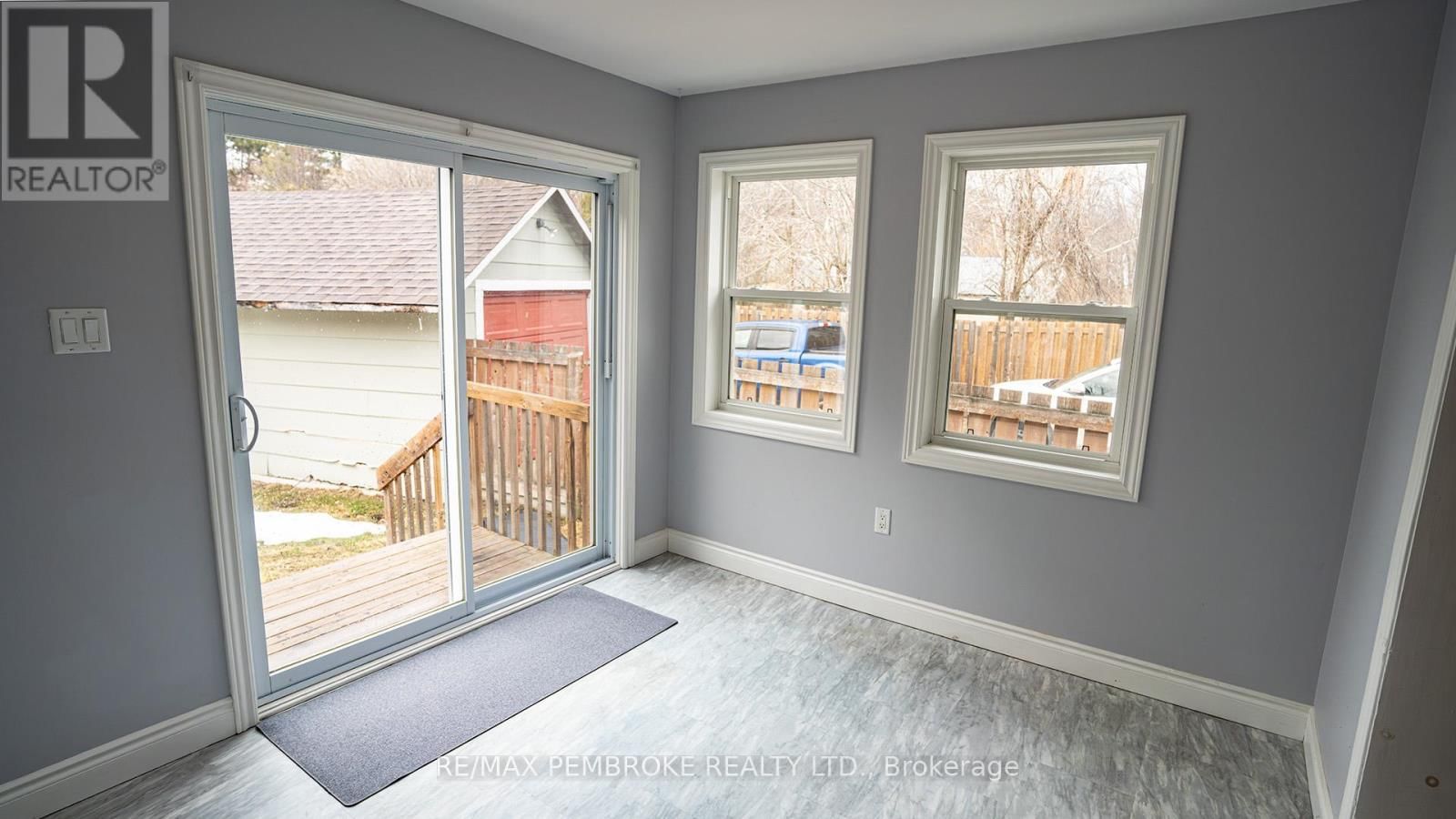 206 GOLF COURSE ROAD Image 15