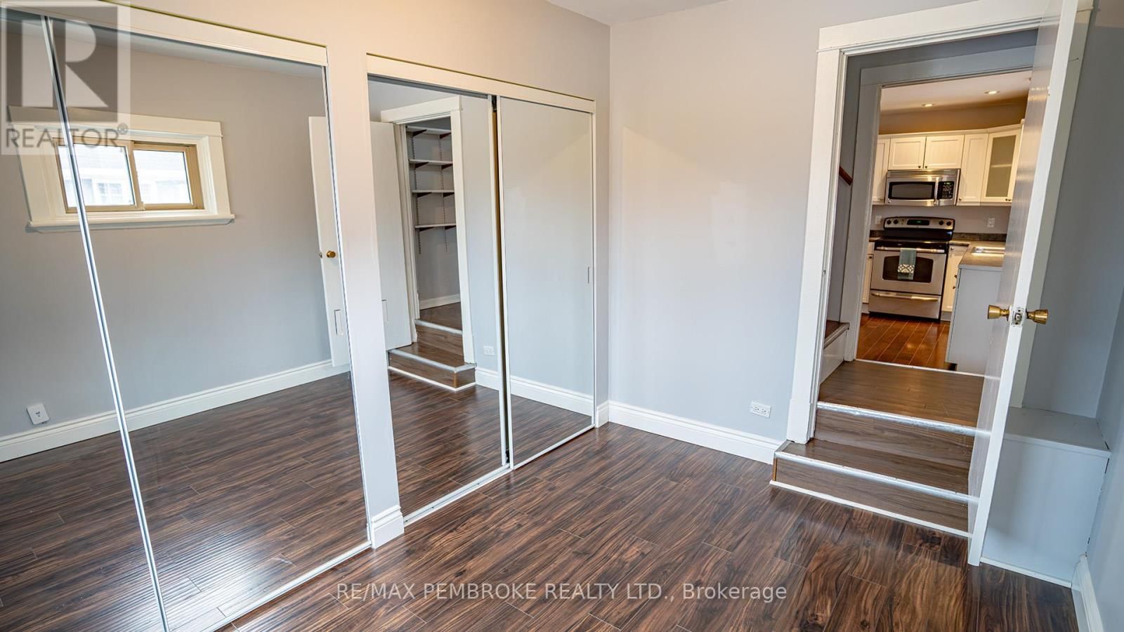 206 GOLF COURSE ROAD Image 19