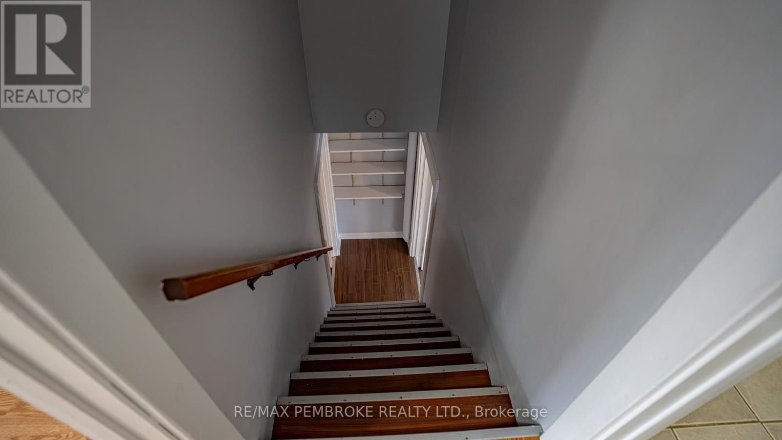 206 GOLF COURSE ROAD Image 20