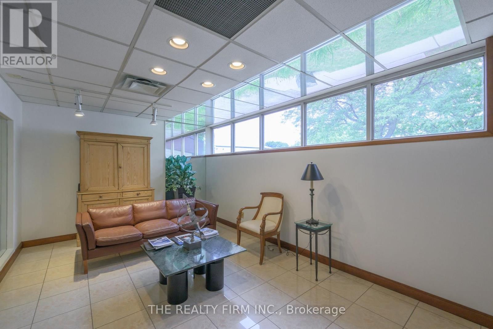 11 BARRIE BOULEVARD Image 15