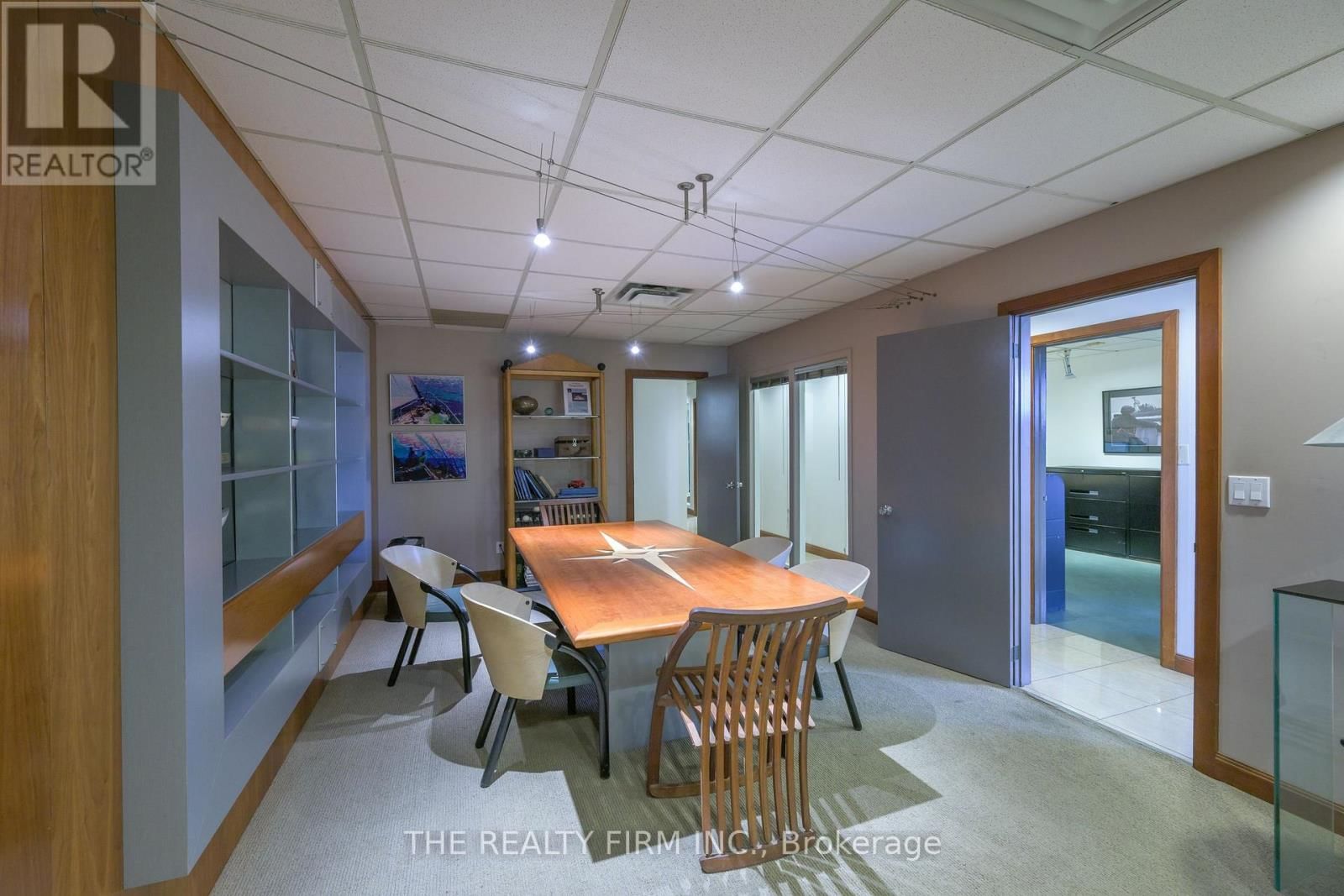 11 BARRIE BOULEVARD Image 21