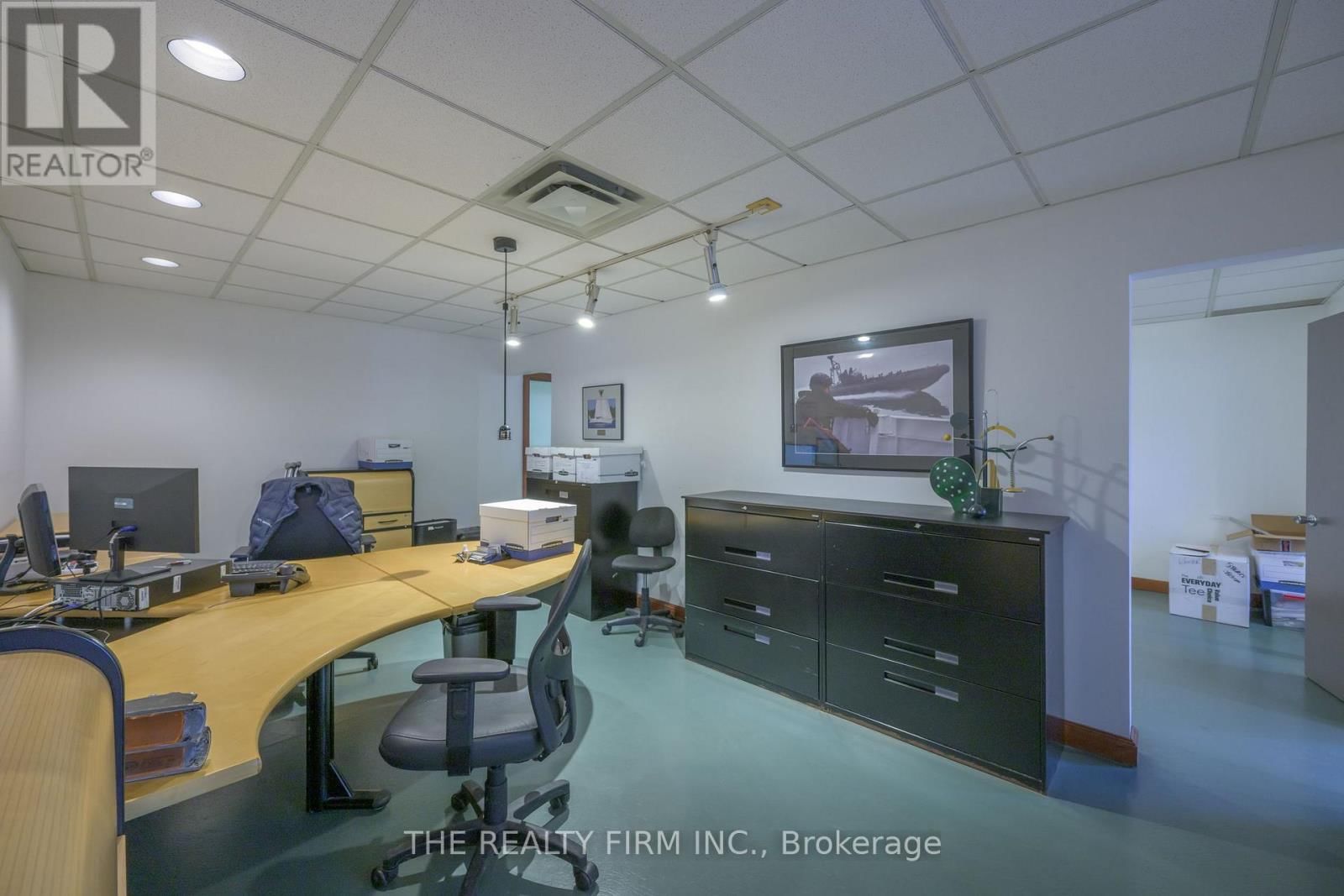 11 BARRIE BOULEVARD Image 22