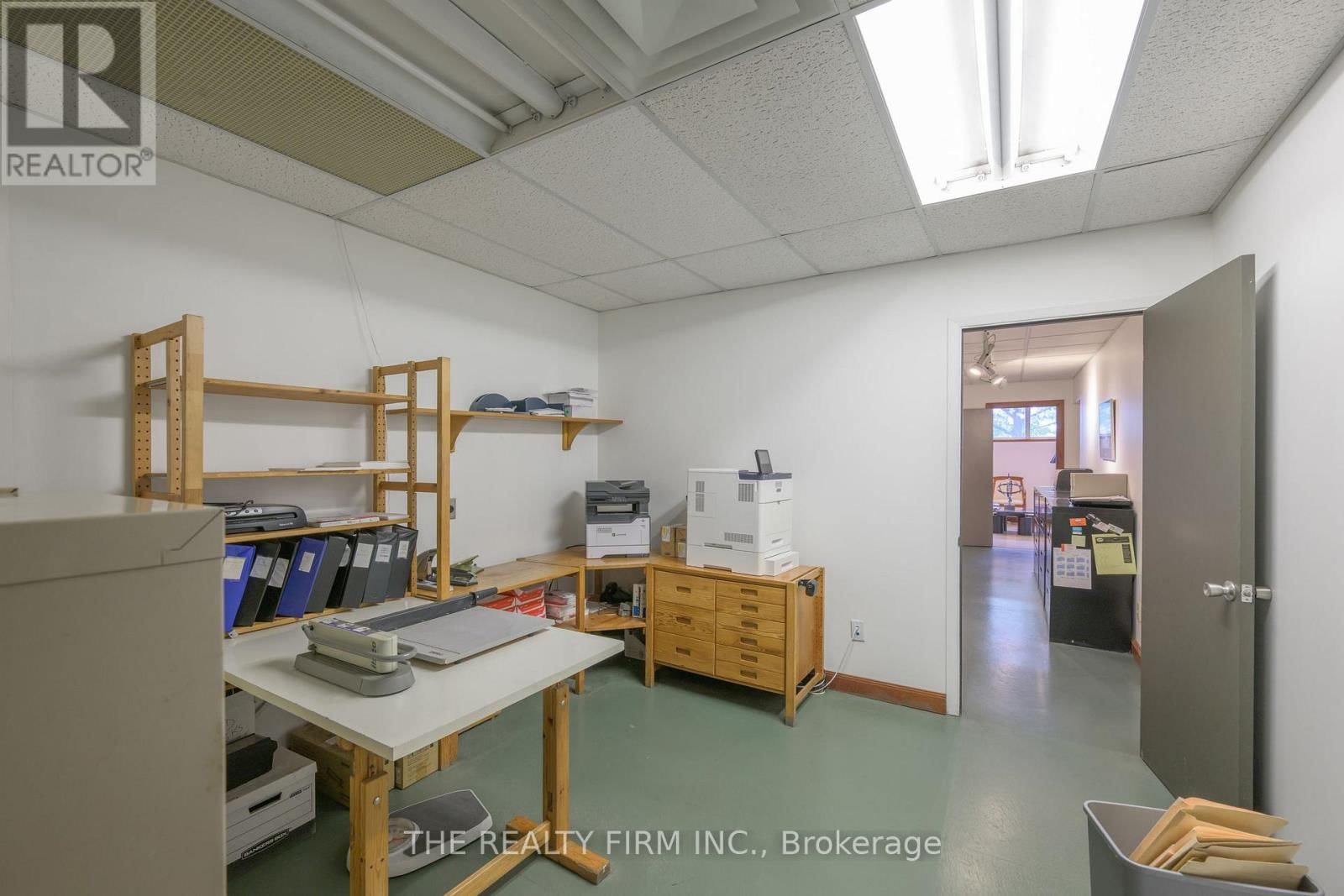 11 BARRIE BOULEVARD Image 27