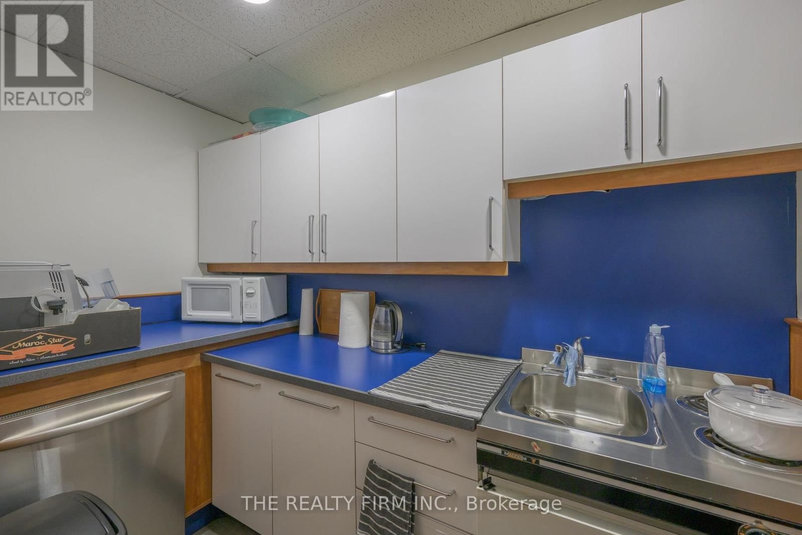 11 BARRIE BOULEVARD Image 29