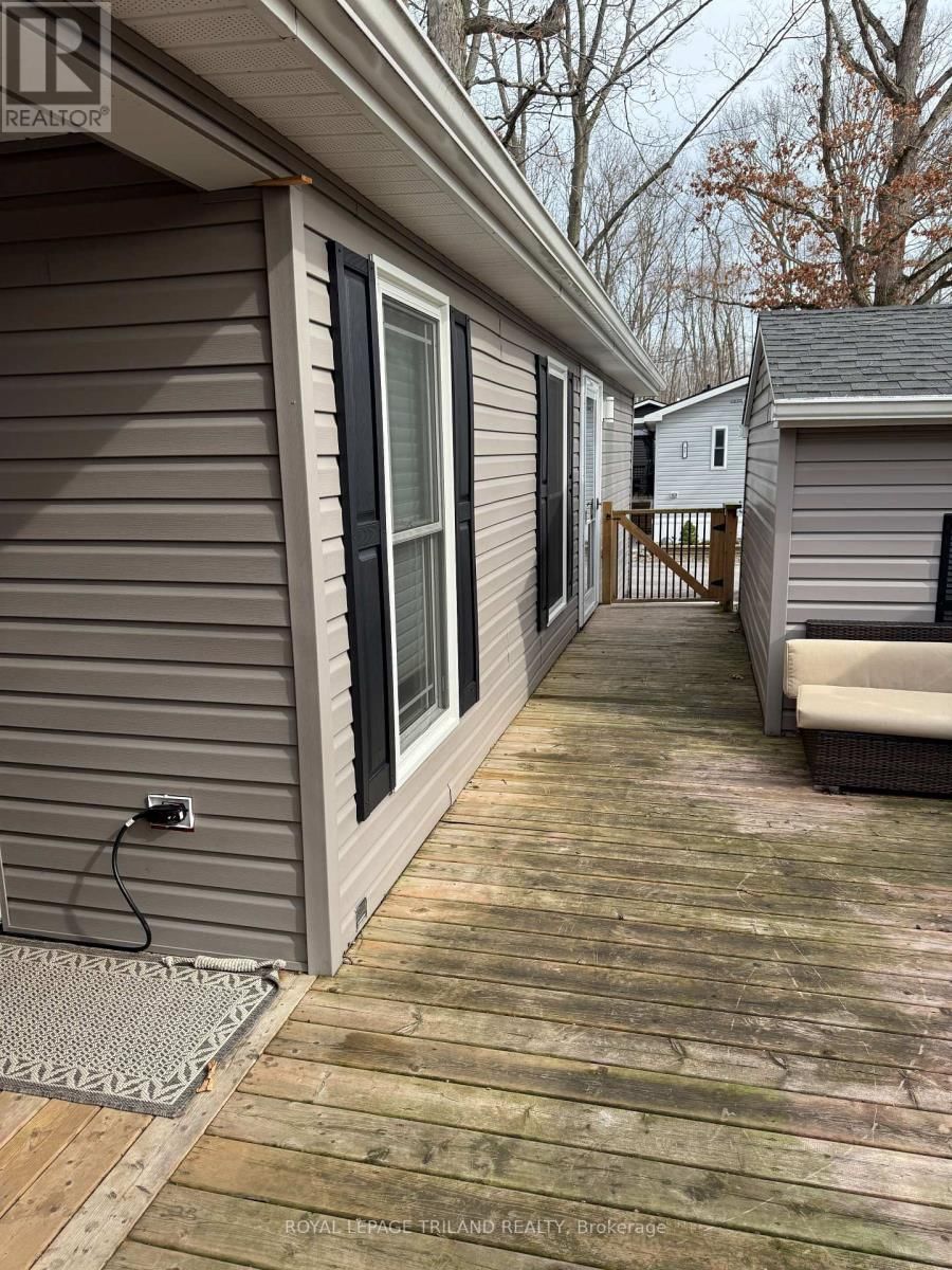 56 - 22790 AMIENS ROAD Image 25