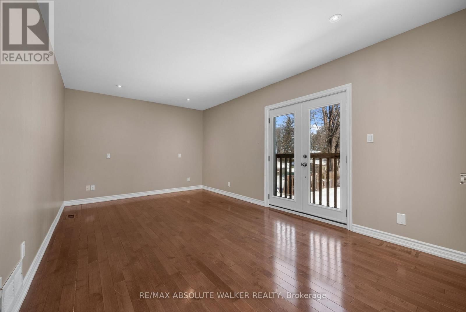 1095 MORIN ROAD Image 17