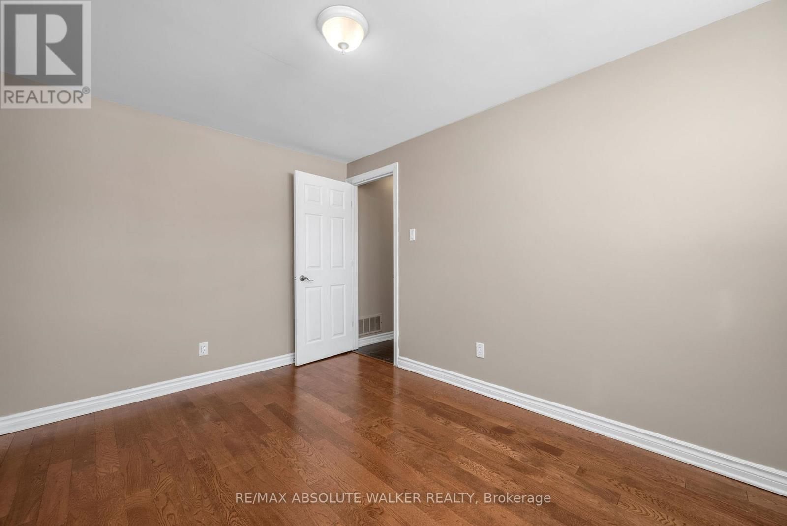 1095 MORIN ROAD Image 22