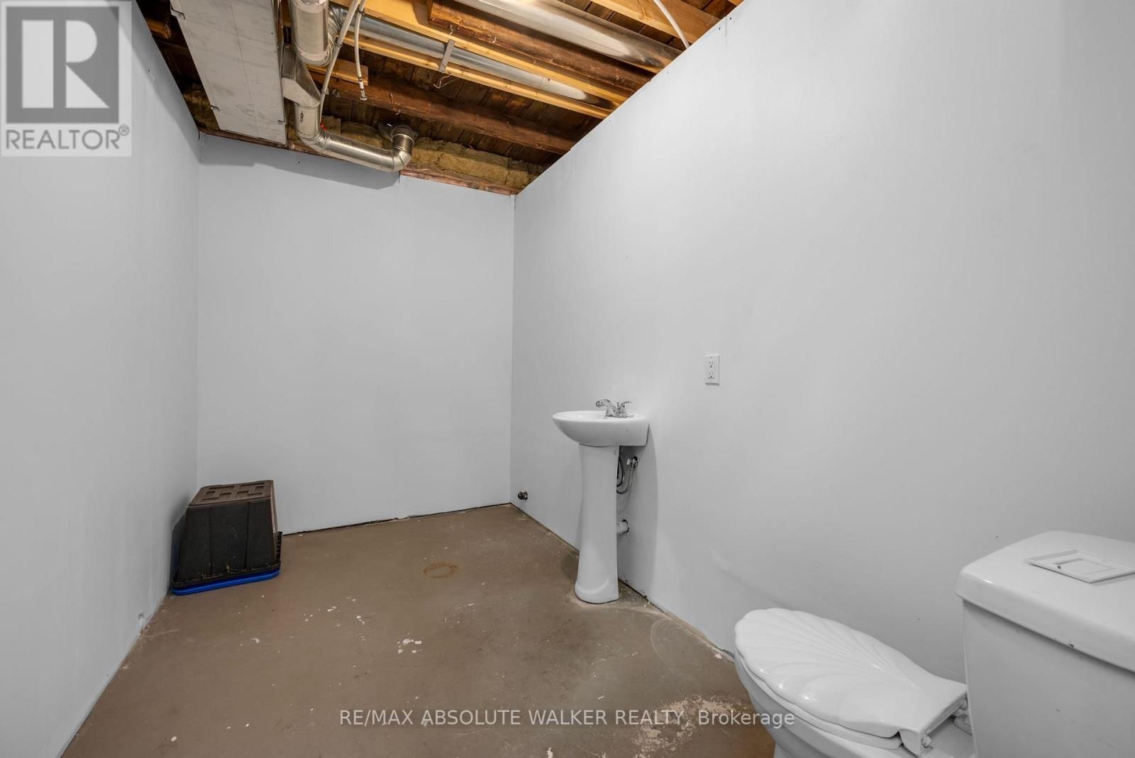 1095 MORIN ROAD Image 24