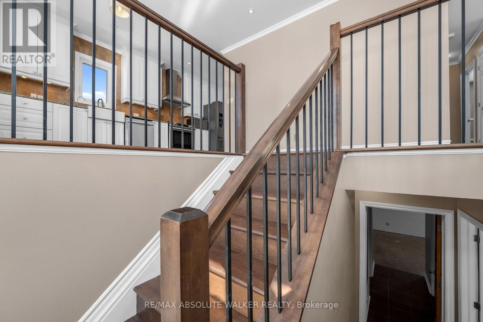 1095 MORIN ROAD Image 3