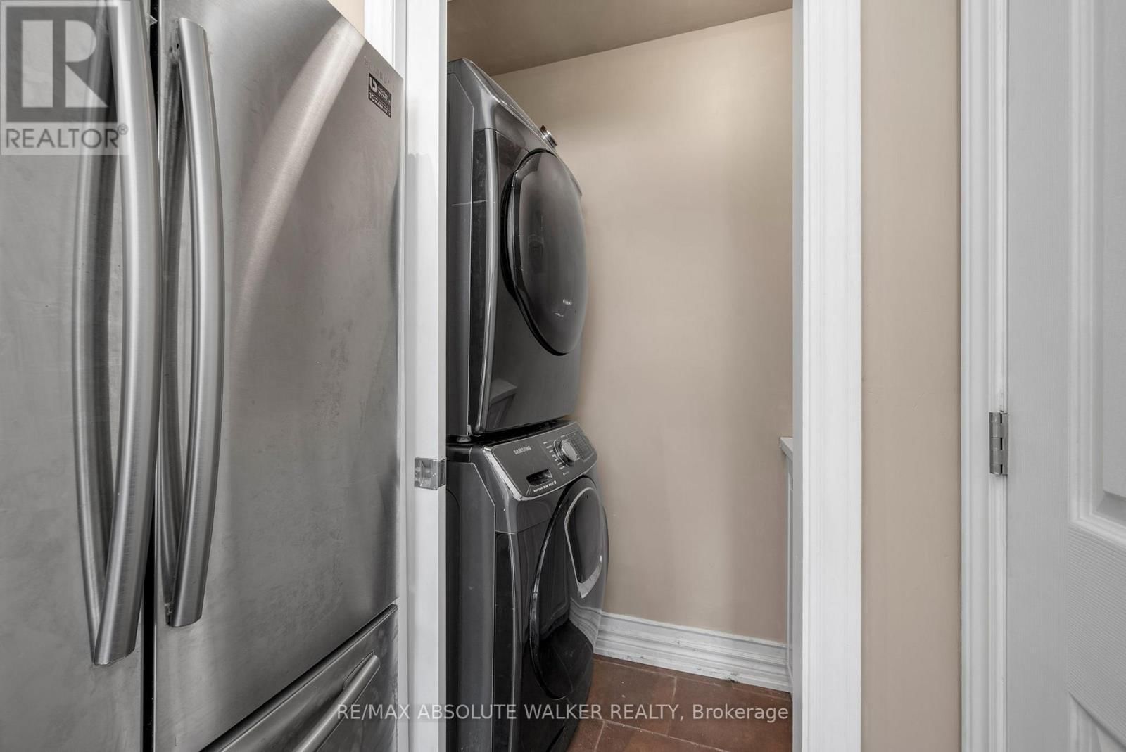 1095 MORIN ROAD Image 9