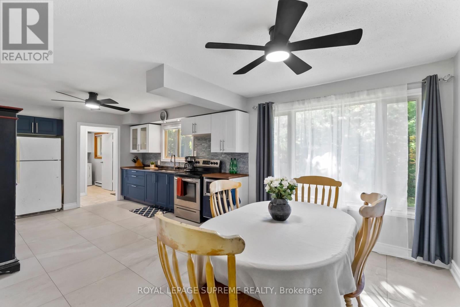 42 BIRCH STREET Image 20