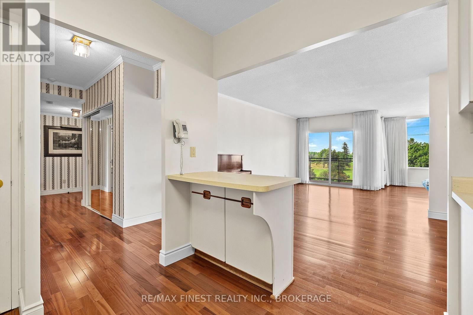 302 - 1000 KING STREET WEST Image 19