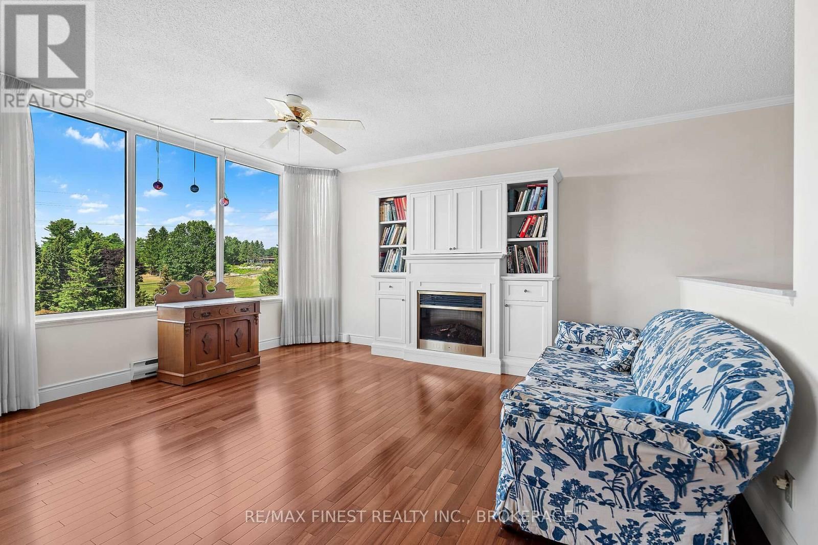 302 - 1000 KING STREET WEST Image 4