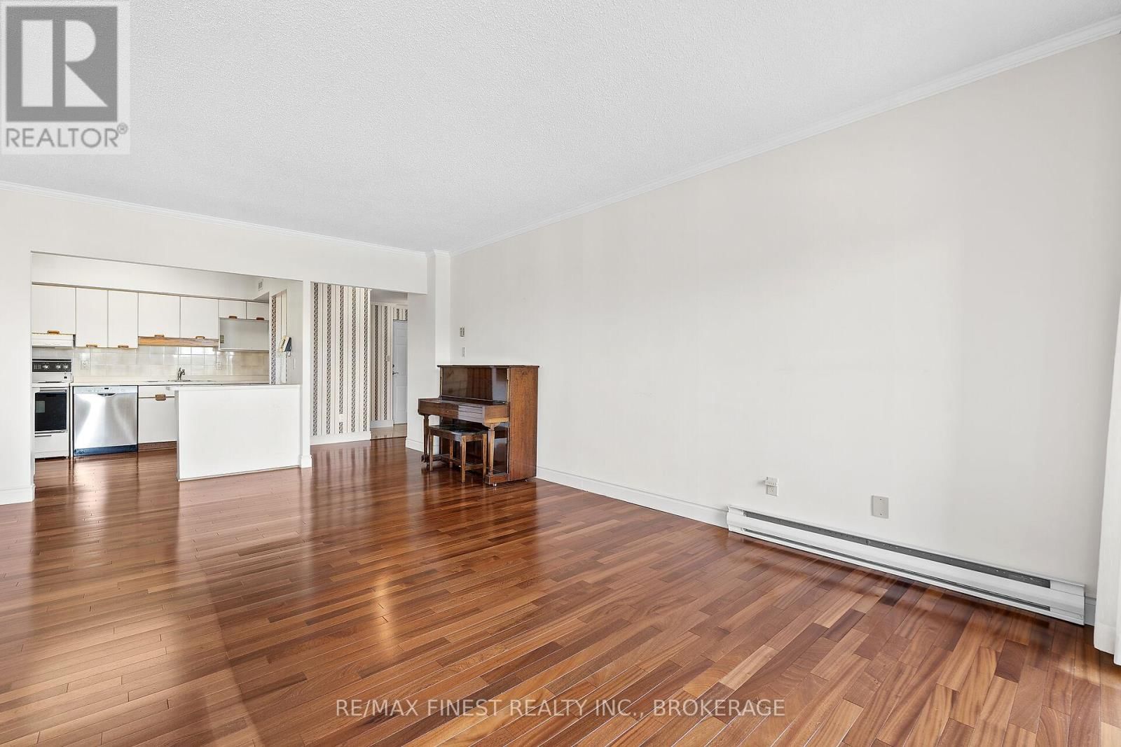 302 - 1000 KING STREET WEST Image 7