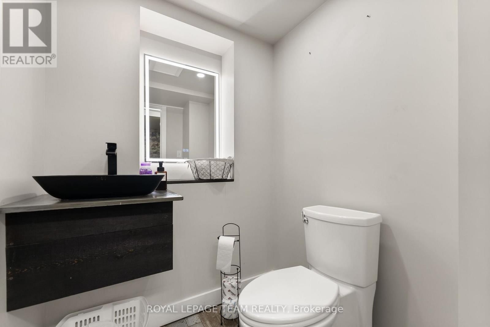 26 ELGIN STREET WEST Image 14