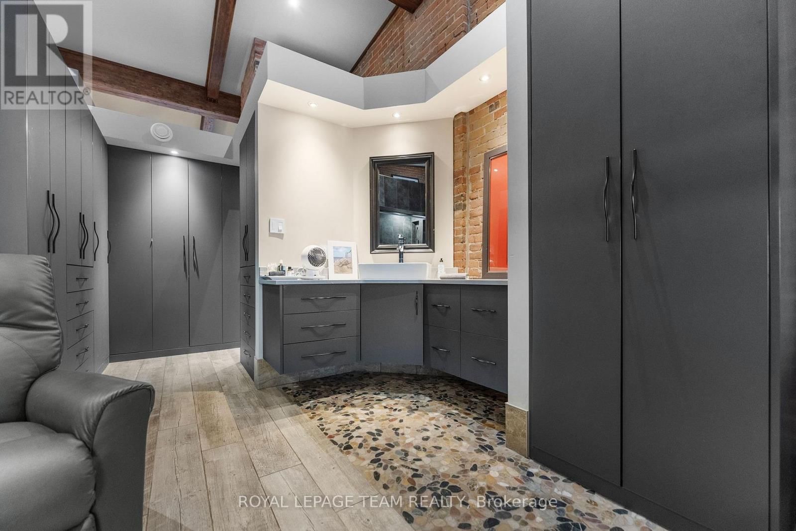 26 ELGIN STREET WEST Image 37