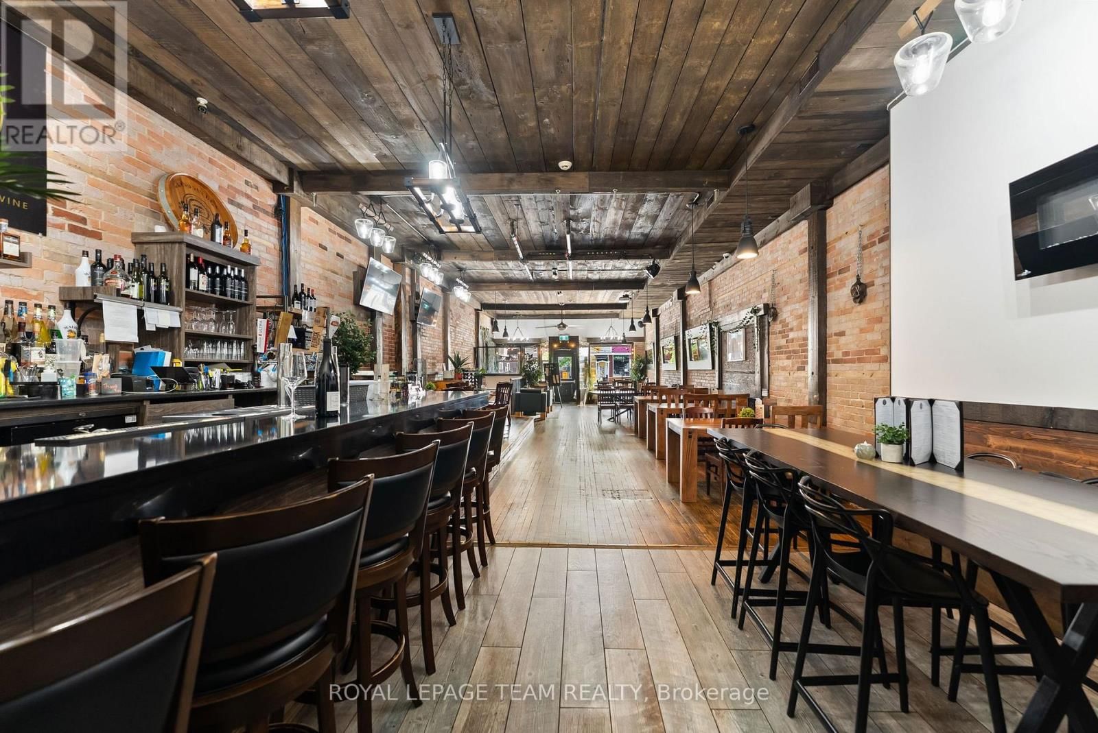 26 ELGIN STREET WEST Image 7