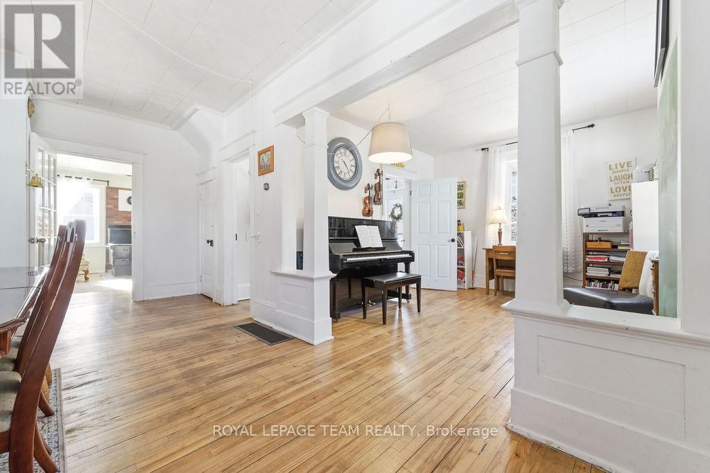 21 KING STREET Image 13