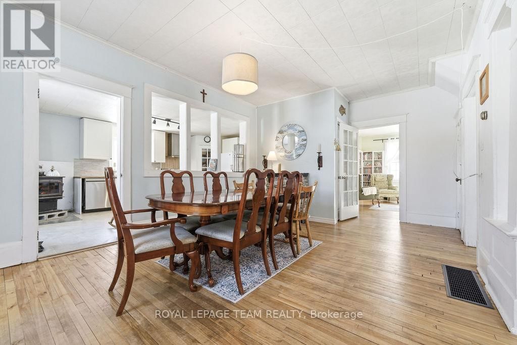 21 KING STREET Image 14