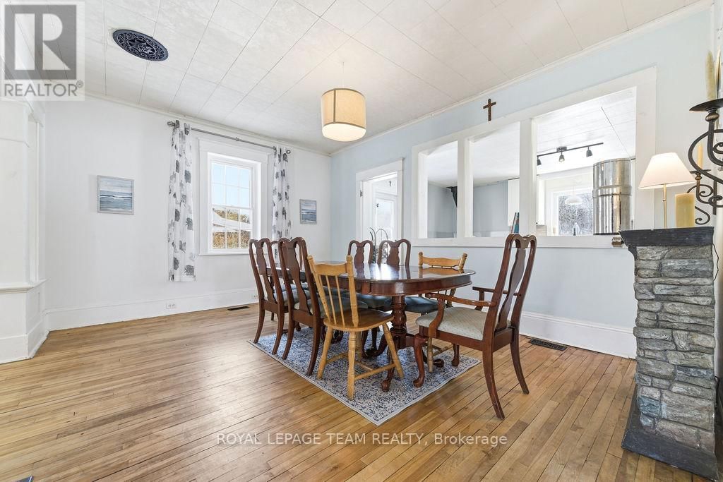 21 KING STREET Image 15