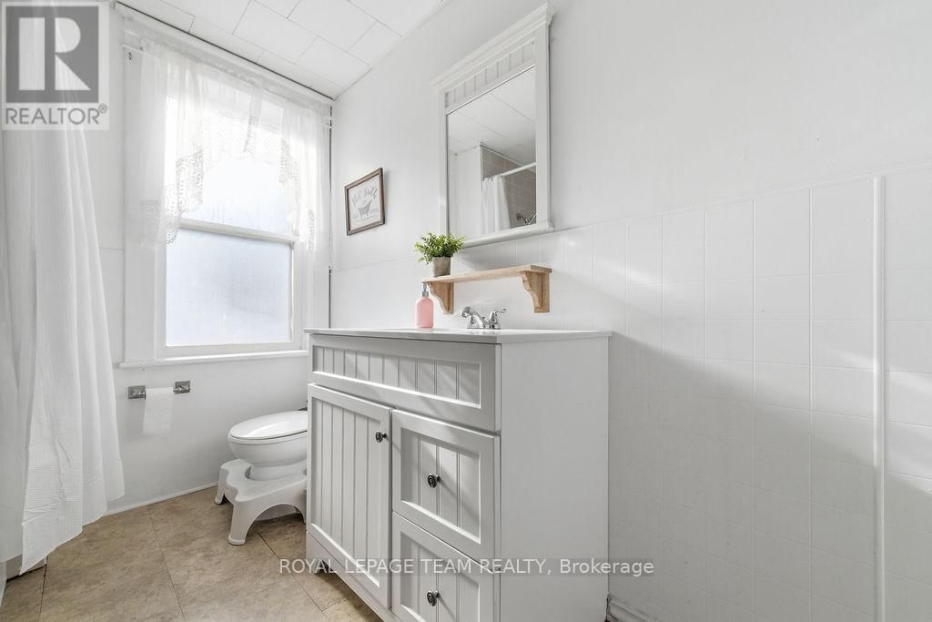 21 KING STREET Image 35