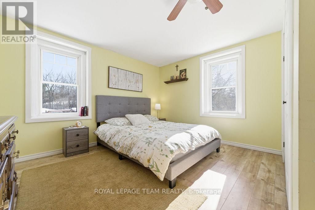 21 KING STREET Image 37