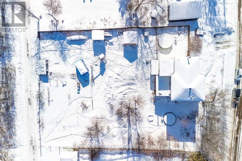 21 KING STREET Image 50