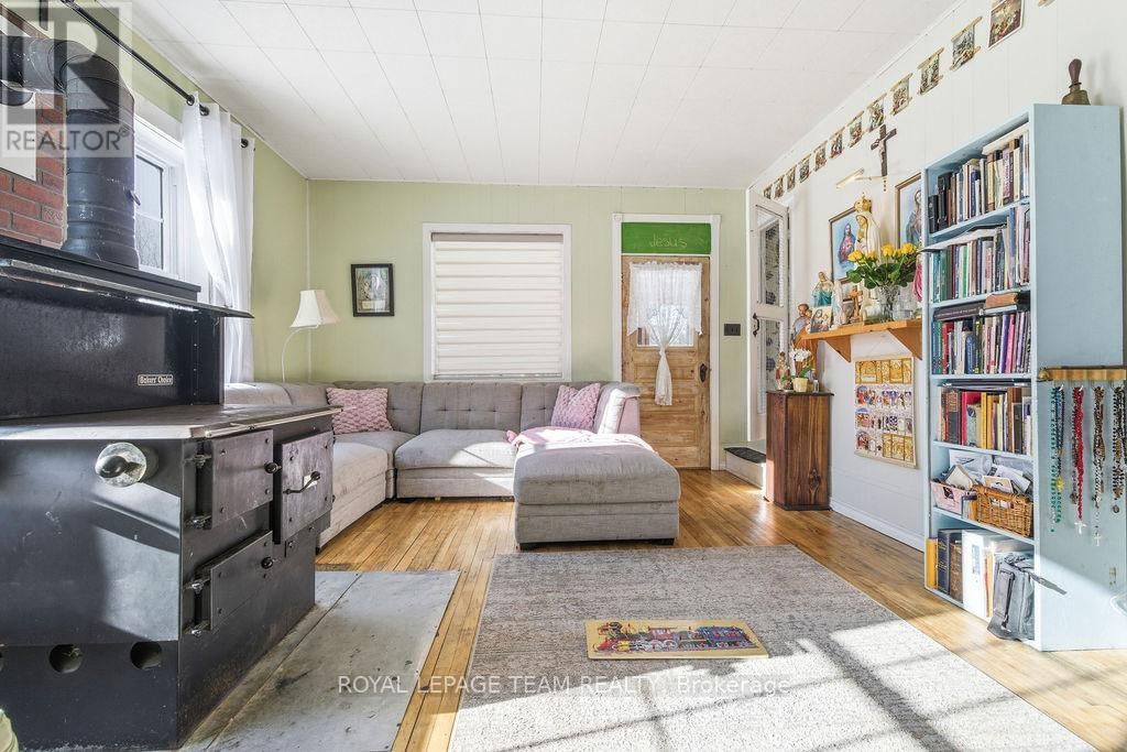 21 KING STREET Image 8