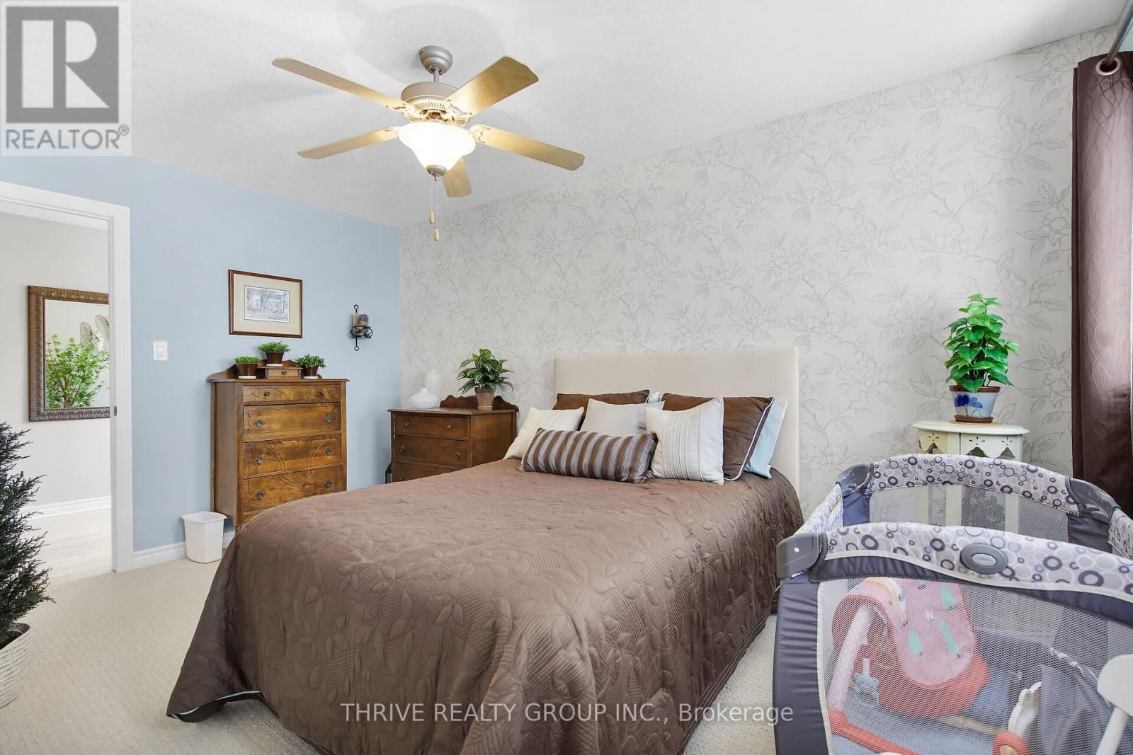 3202 EMILYCARR LANE Image 26