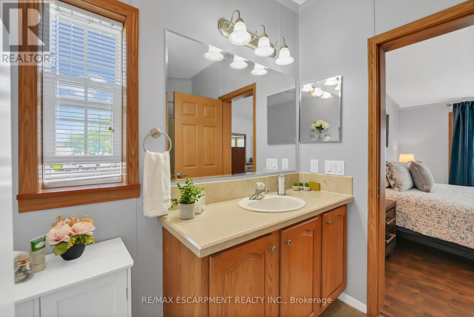 343 - 3033 TOWNLINE ROAD Image 16