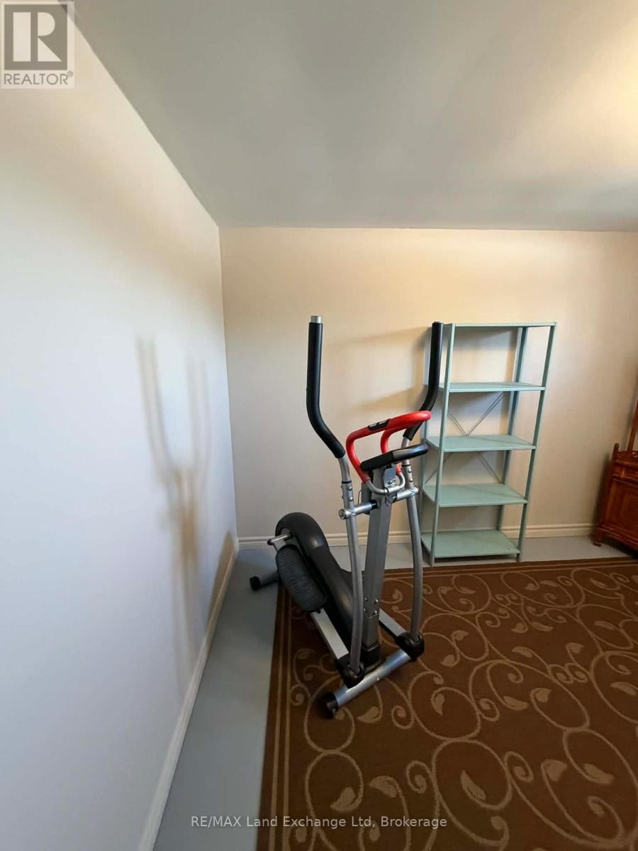 1 JORDAN DRIVE Image 17