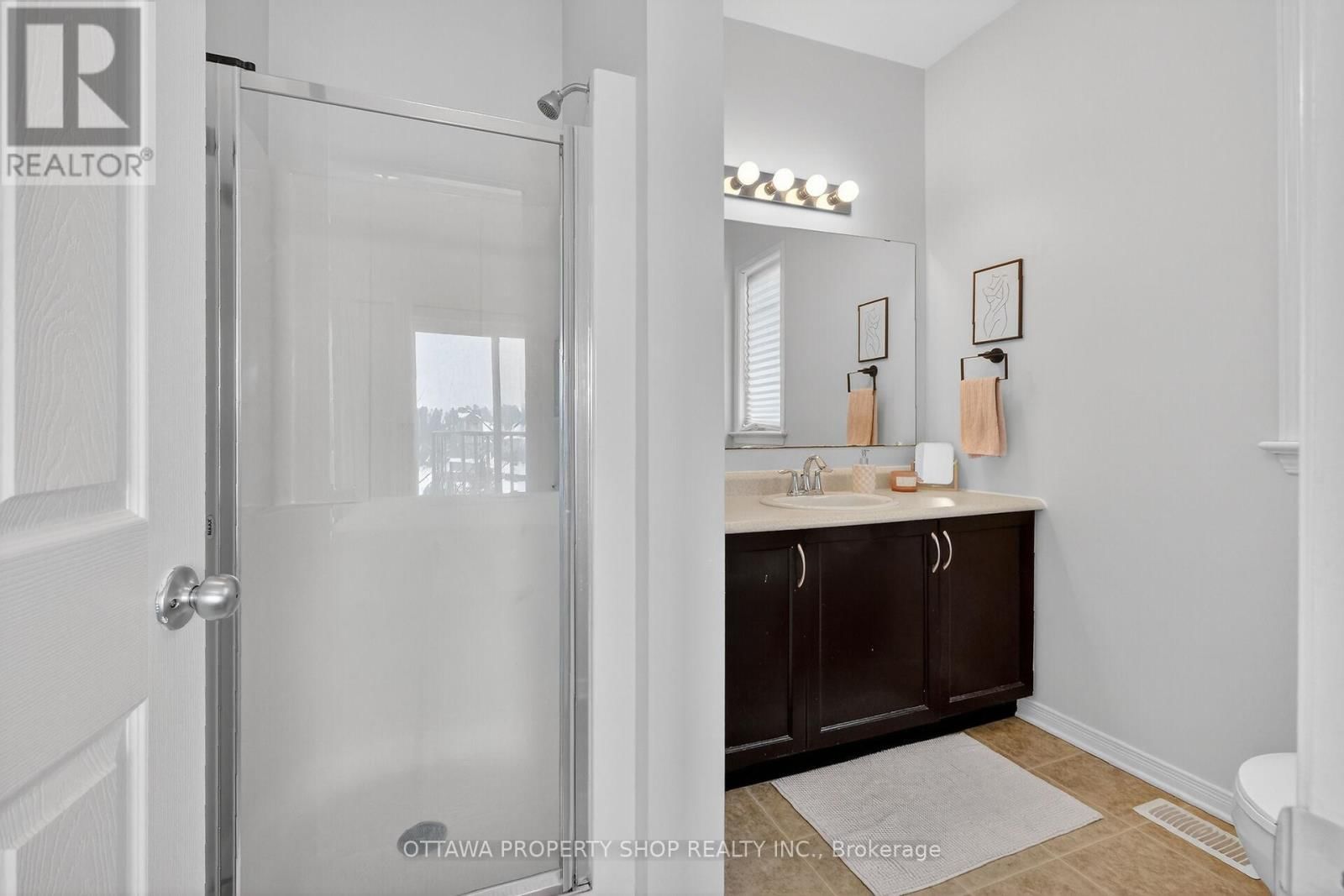 3385 CAMBRIAN ROAD Image 19