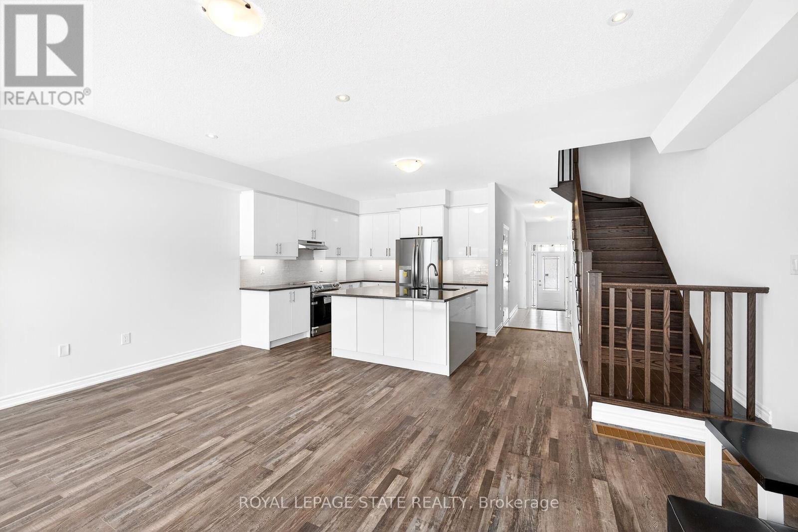 33 ADMIRAL ROAD Image 26