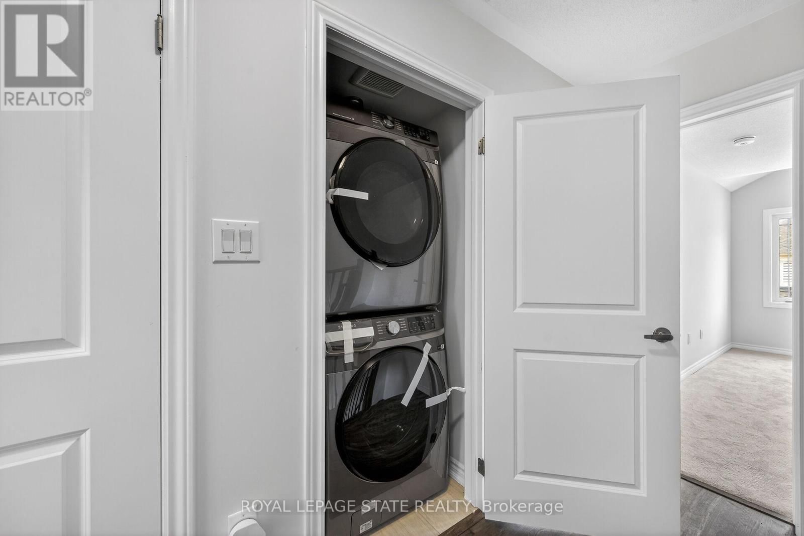 33 ADMIRAL ROAD Image 32