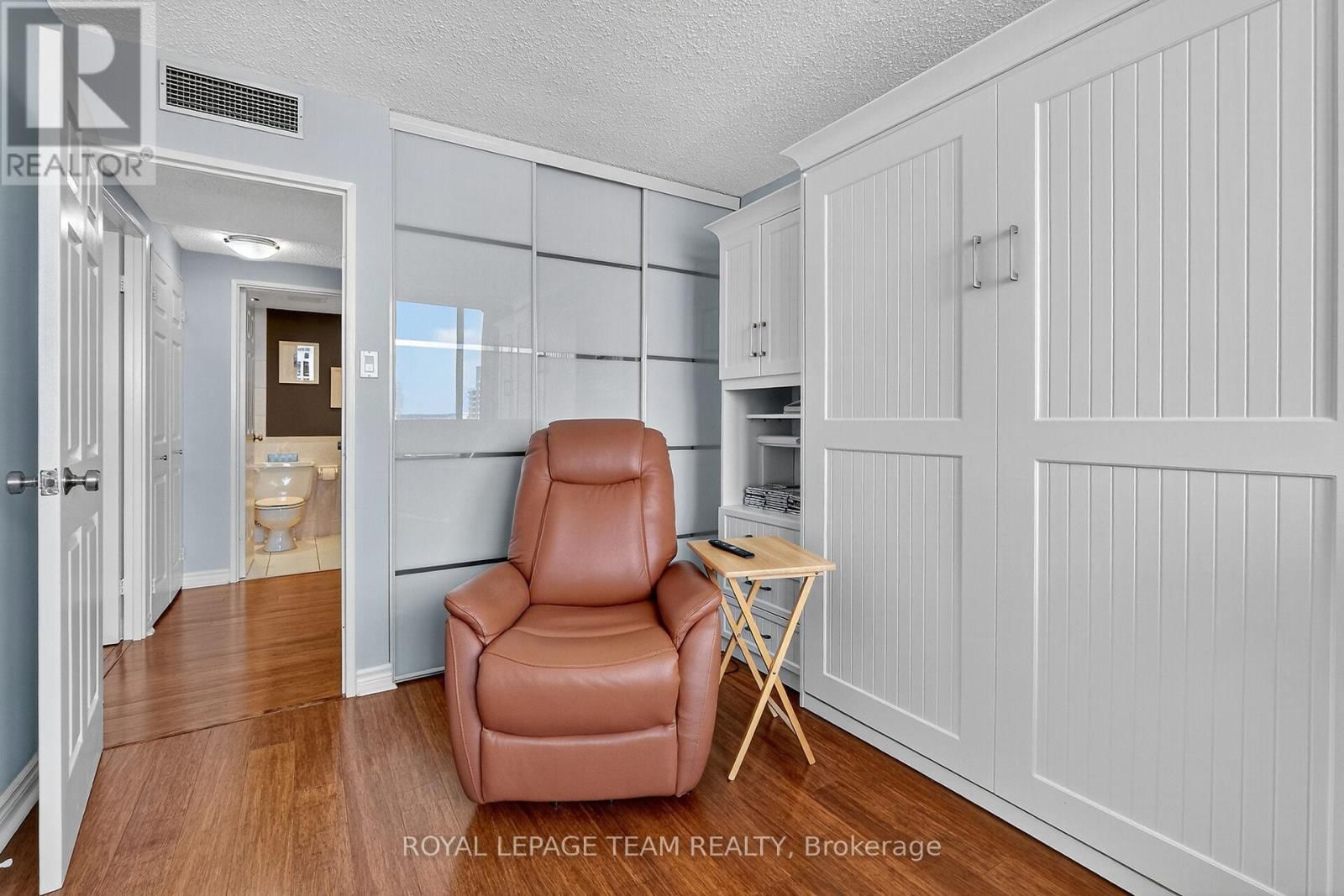 1801 - 530 LAURIER AVENUE WEST Image 22