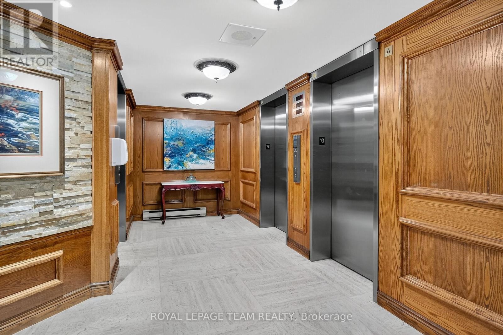 1801 - 530 LAURIER AVENUE WEST Image 3