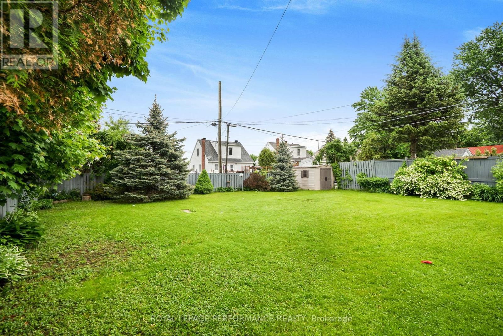 421-423 GARNEAU STREET Image 20