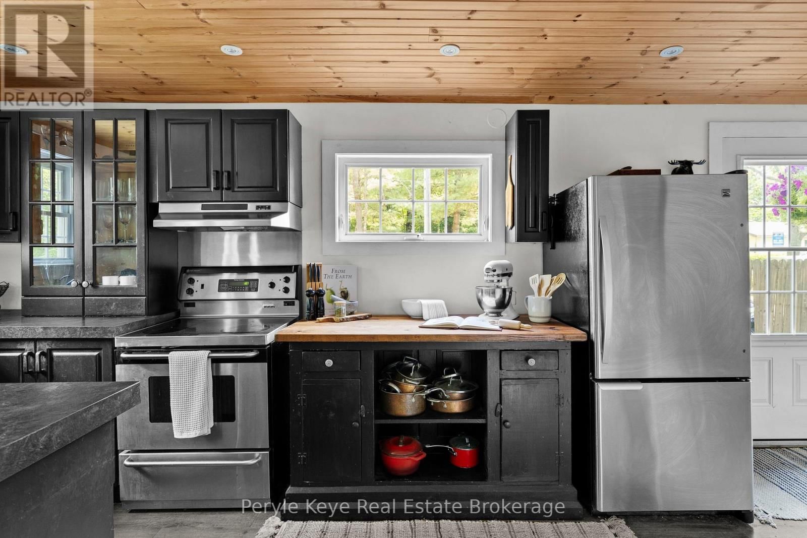 9 KING STREET Image 12