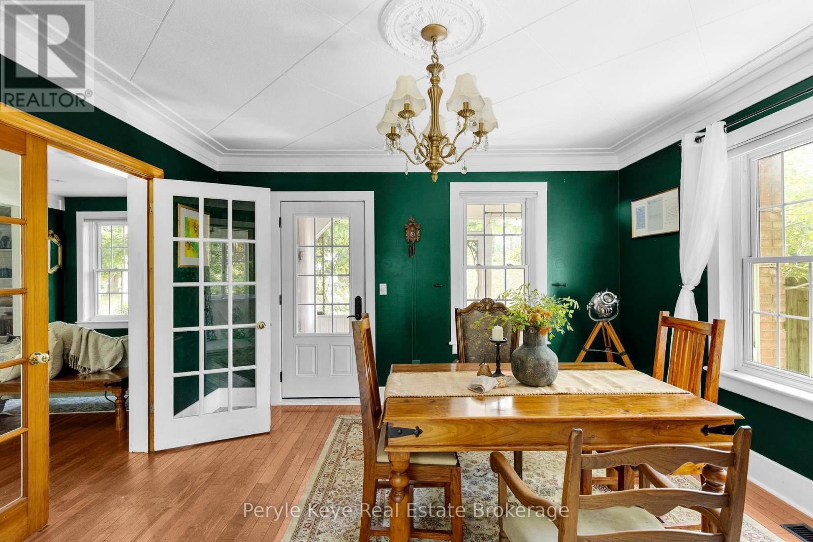 9 KING STREET Image 23