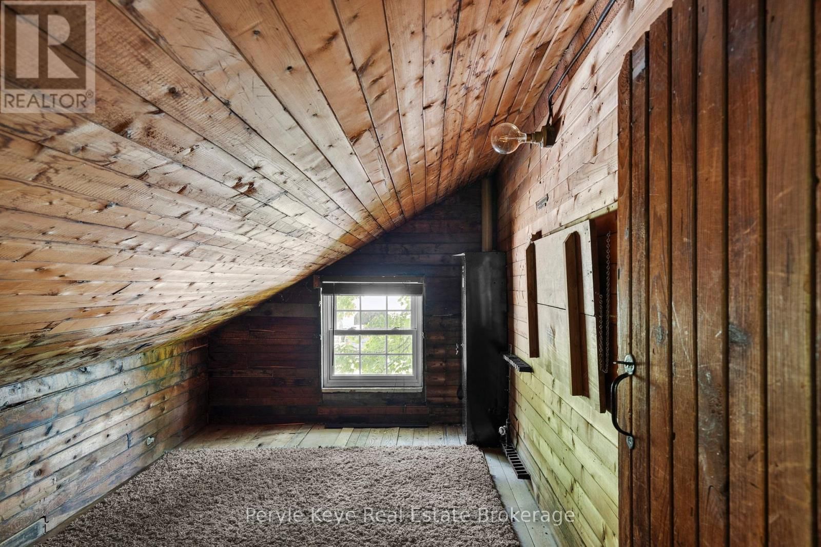 9 KING STREET Image 40