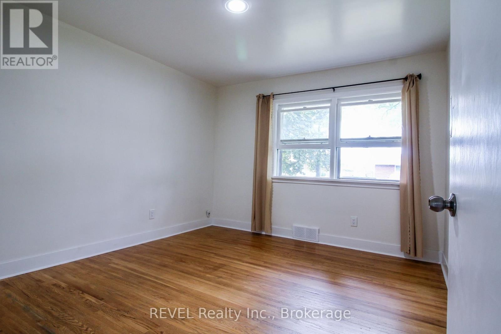 3 WHITEOAK DRIVE Image 17