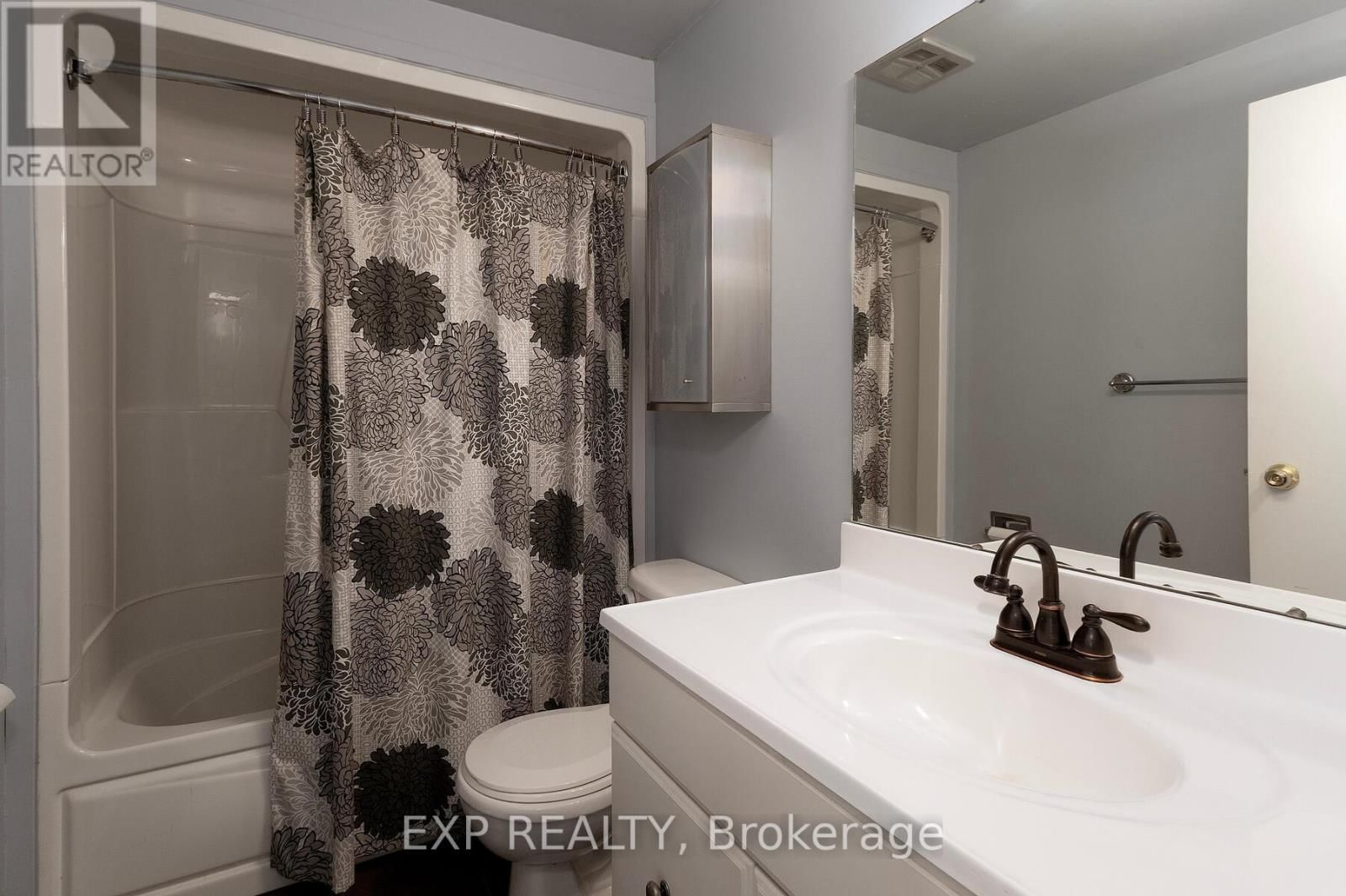 152 - 166 SOUTHDALE ROAD WEST Image 11