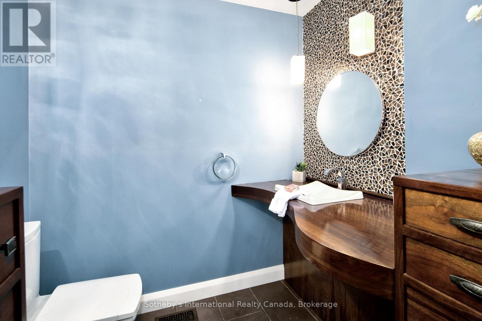 457 2ND AVENUE WEST Image 26