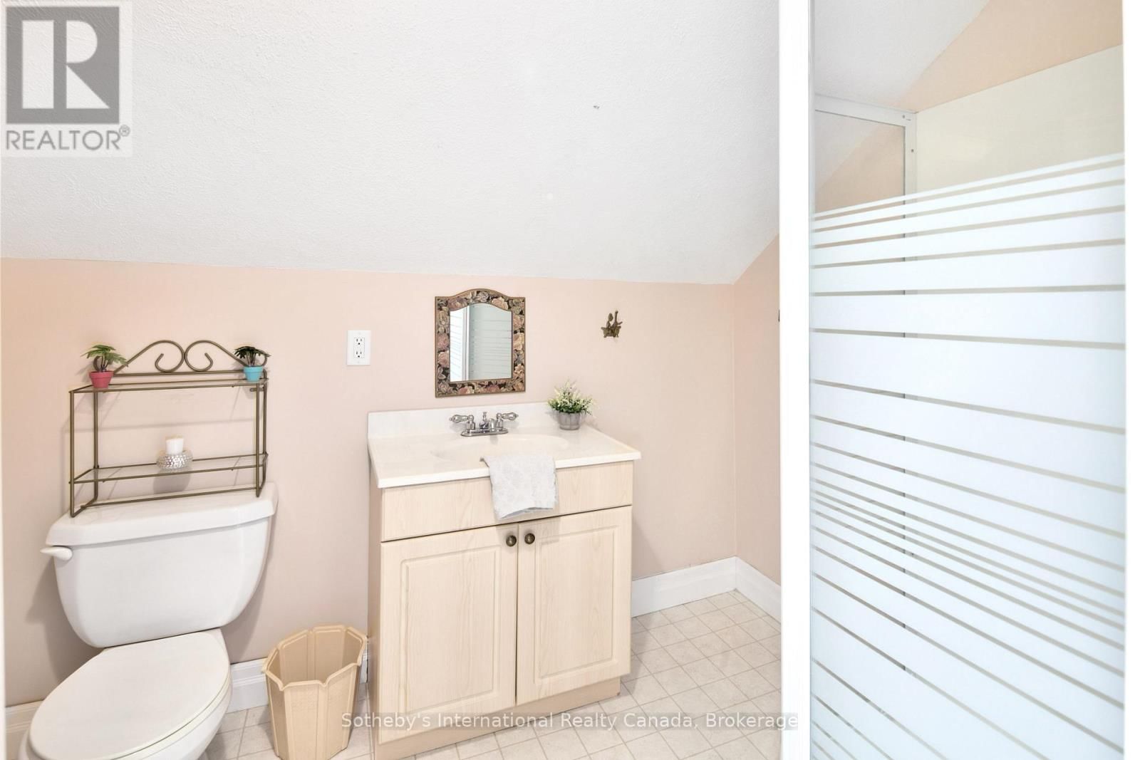 457 2ND AVENUE WEST Image 44