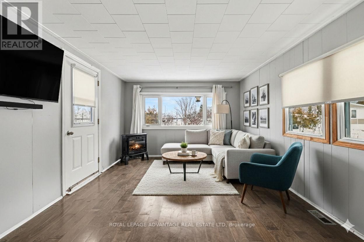 266 HILLVIEW ROAD Image 14