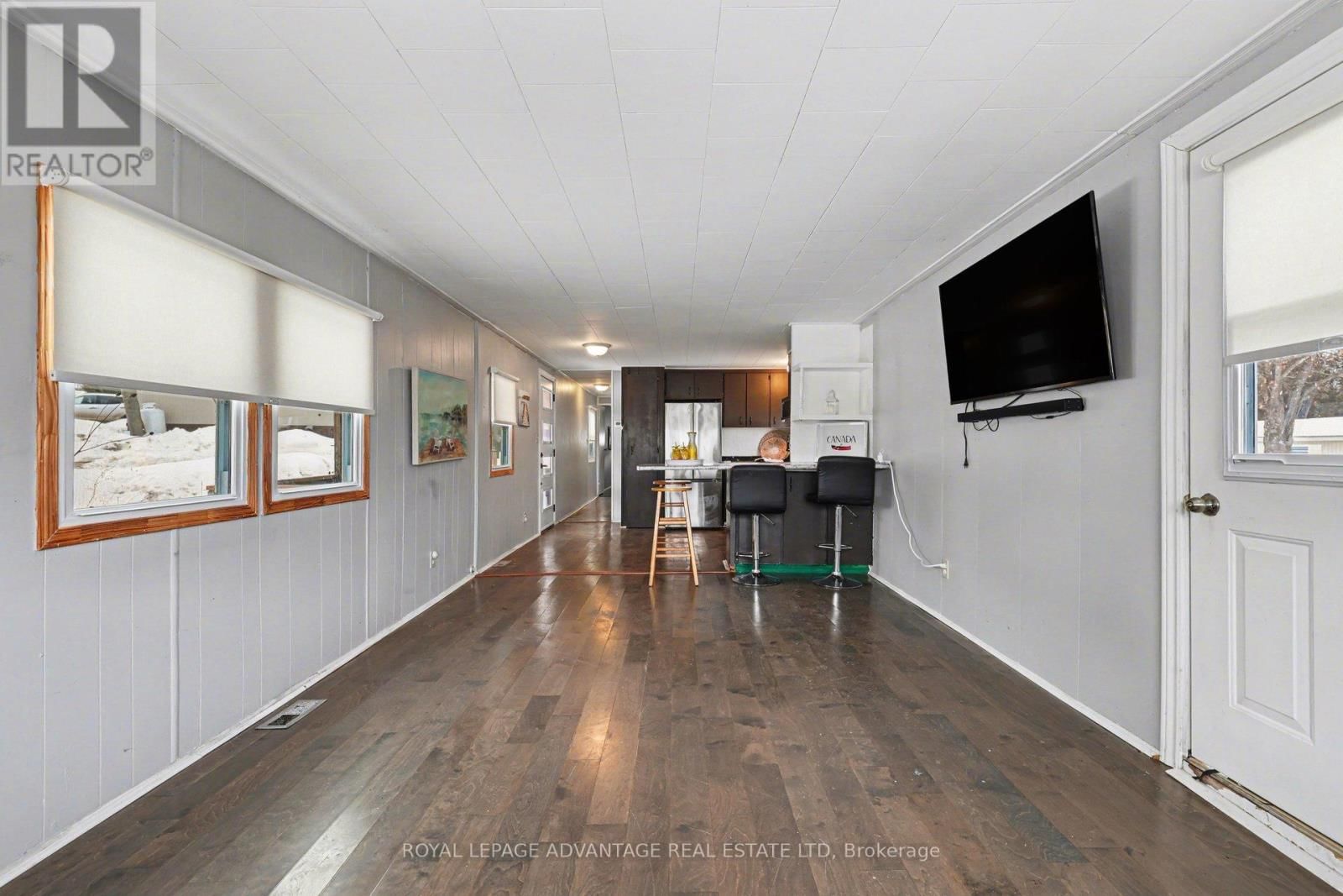 266 HILLVIEW ROAD Image 16