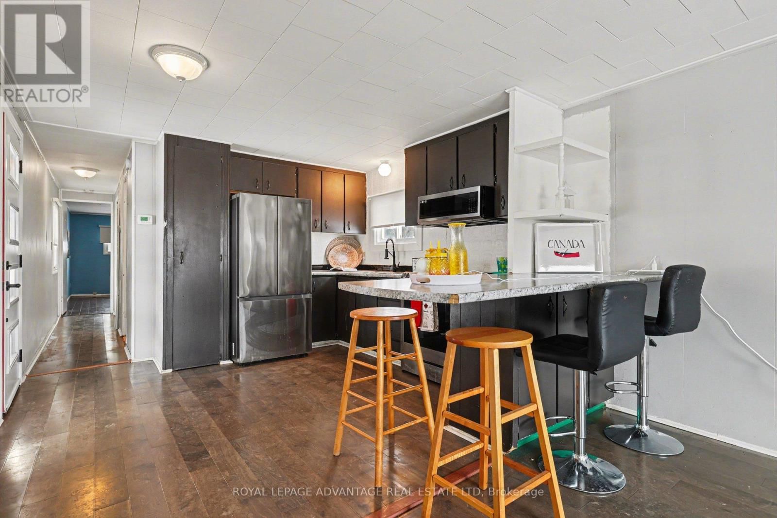 266 HILLVIEW ROAD Image 25